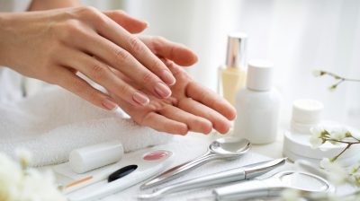 Prenez soin de vos ongles de mains avec ces stratégies éprouvées